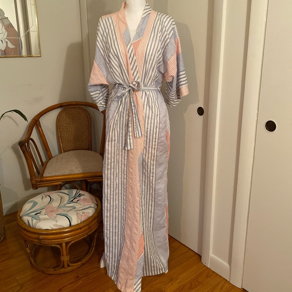 Vintage floor length cotton robe with pockets